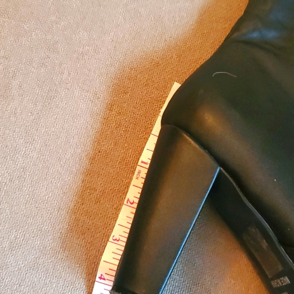 Thigh high boot with buckel on the size and 4 inch heel - Picture 6 of 6
